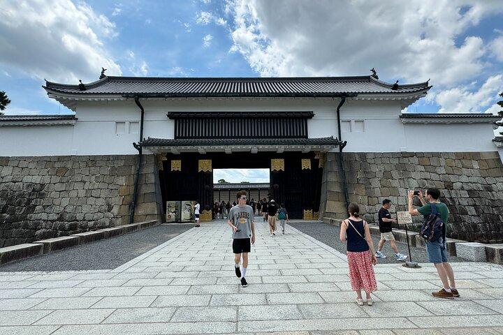 Kyoto: Nijo Castle, Noble Architecture and Gardens Guided Tour