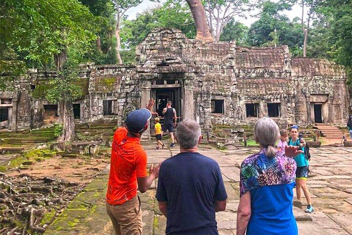 Cycling of the Angkor Temples include Lunch & Snacks