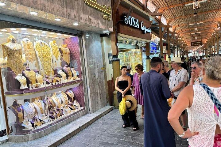 Old Markets and Old Town Cultural Tour in Dubai