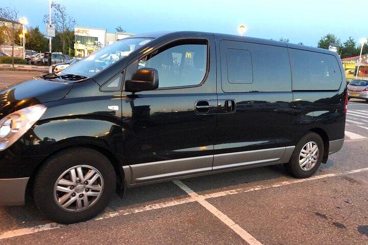 One Way Taxi Transfer from Heathrow Airport to Portsmouth Seaport