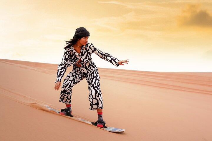 Dubai Marina Luxury Yacht Tour - Desert Safari in Red Dunes