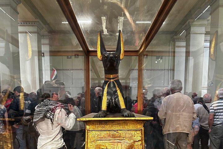 Day tour to the Great pyramid & the Egyptian Museum