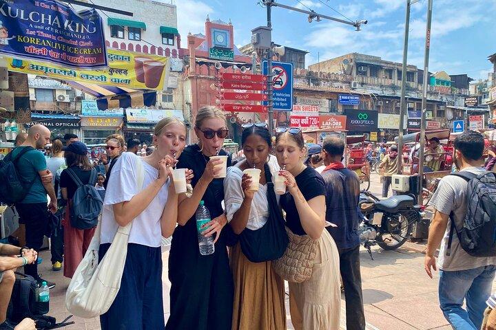 Old Delhi Food Tour with Spice Market, Temples and Rickshaw Ride
