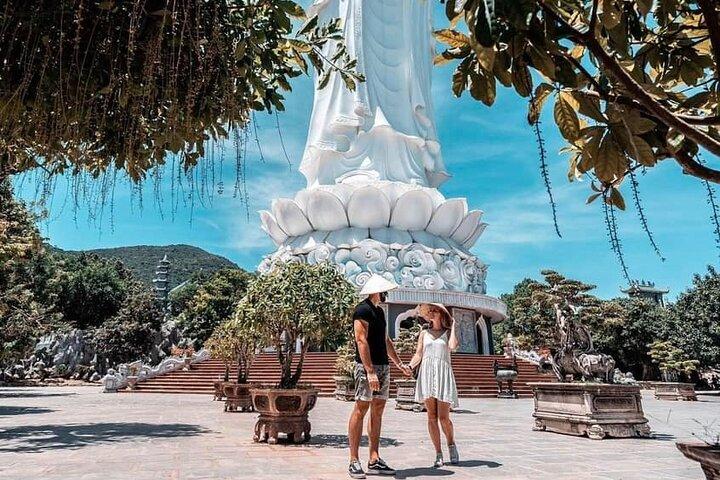 Da Nang/Hoi An : Lady Buddha, Marble Mountains ,Am Phu Cave Trip