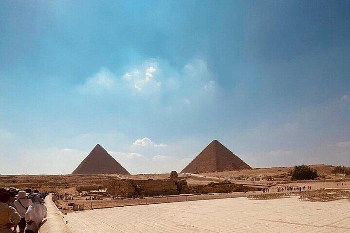 Tour to Pyramids and The Grand Museum (GEM)from Cairo