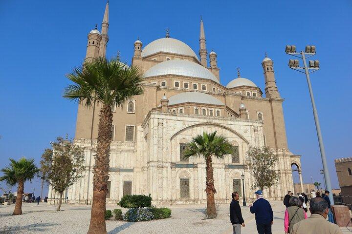 Private Transfer in Cairo to Explore the City and Beyond