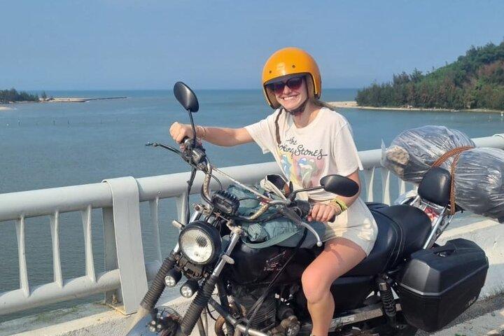 Hai Van Pass Motorbike Tour with Easy Rider