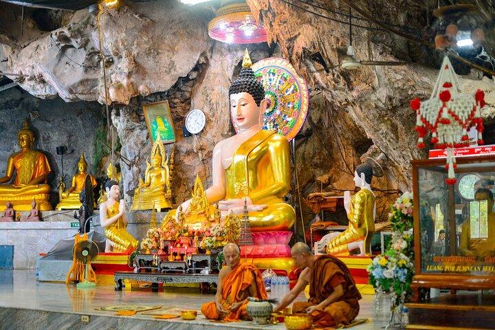 Emerald Pool, Hot Springs and Tiger Cave Temple Private Day Trip
