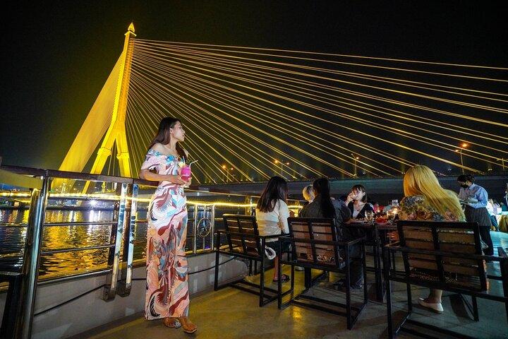 Luxury White Dinner Cruise with Seafood Buffet from Bangkok