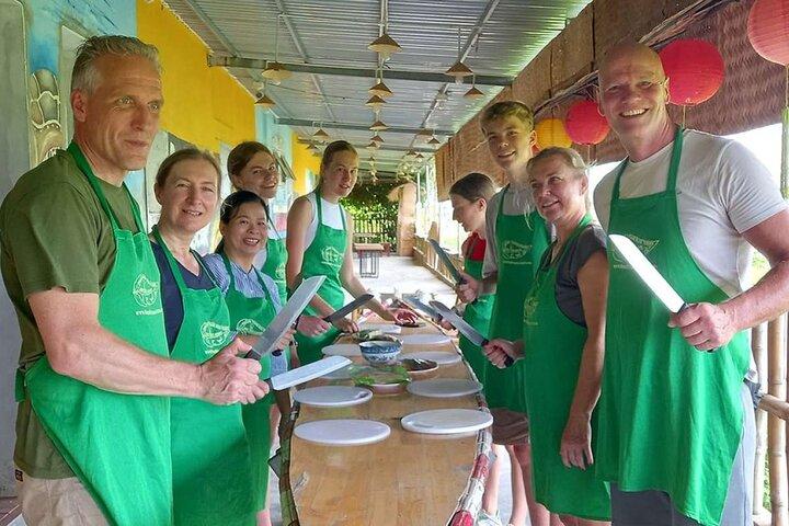 Hue : Countryside Tour and Cooking Class at Thanh Toan Village