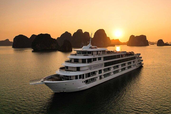 Boss Cruise Full Day Explore Halong Bay