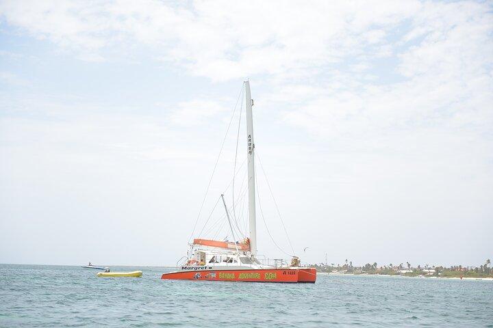 Banana Adventure Catamaran Shipwreck Snorkel and Turtle Swim