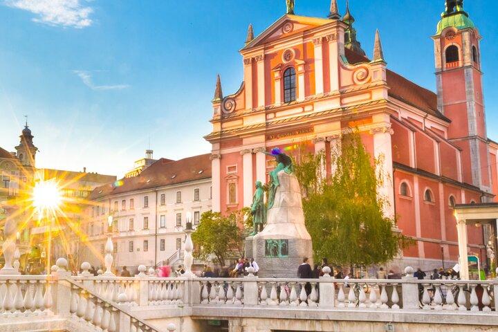 Ljubljana Scavenger Hunt & Highlights Self-Guided Walking Tour
