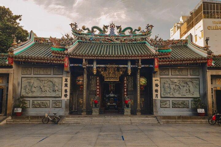 Ho Chi Minh City: China Town Private Half Day Walking