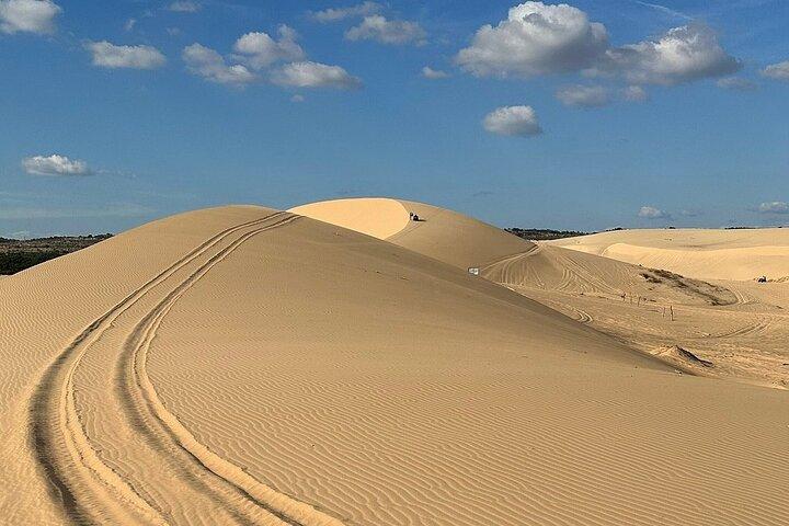 Mui Ne BEST Day Trip: Sand Dunes with Stunning Sunset Experience