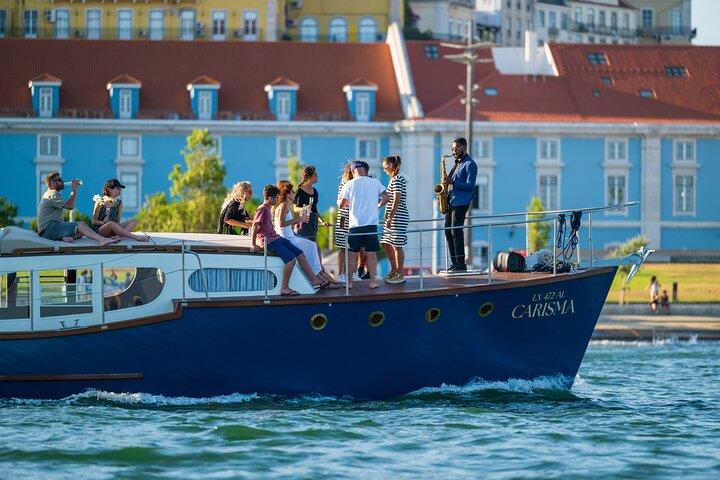 Classic Yacht Experience in Lisbon with portuguese wine