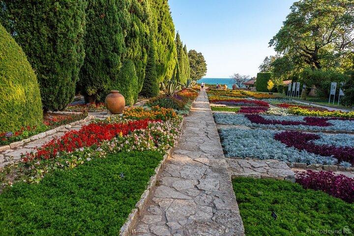 Full-Day Private Tour Aladzha, Balchik, Cape Kaliakra, and Varna