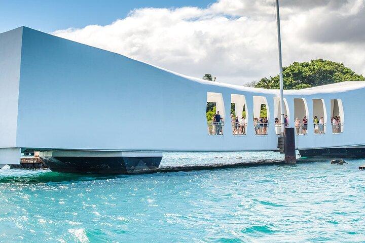 Pearl Harbor USS Arizona Memorial Tour from HNL Airport