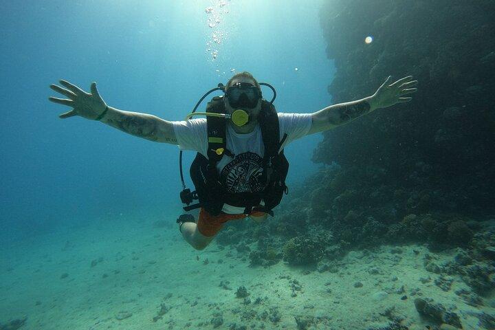 Hurghada Diving Adventure one Day with two Dives Boat Trip