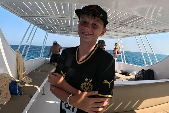 Hurghada Diving Adventure one Day with two Dives Boat Trip