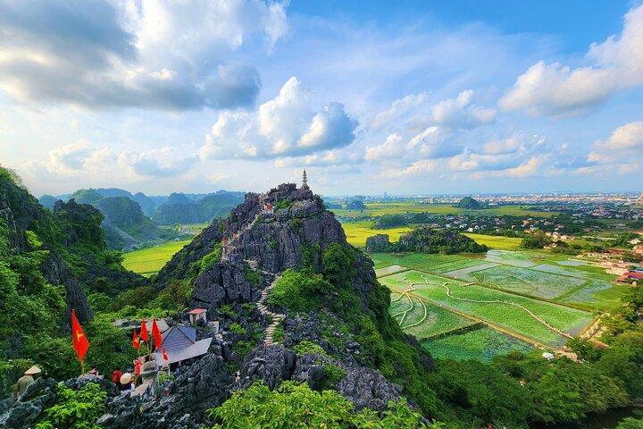 Ninh Binh, Hoa Lu Tam Coc Full Day Luxury Tour with English Guide