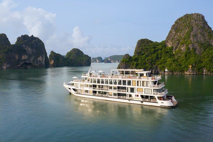 BEST SELLER - 2 Day 1 Night HALONG bay cruise with All-Inclusive
