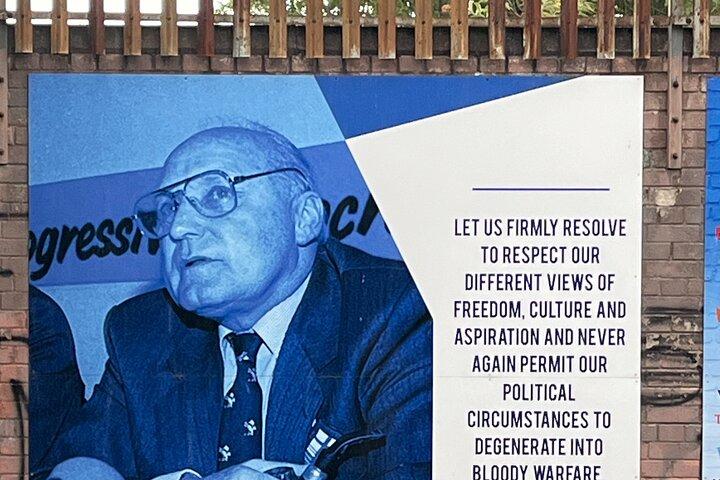 Belfast Troubles History Private Taxi Tour