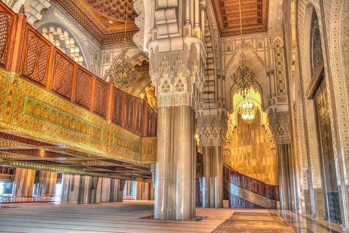 Casablanca City Tour: Mosque & Corniche Highlights