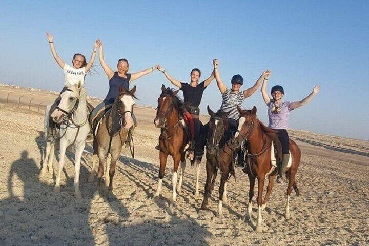 1 Hour Horse Riding in Agafay With Dinner & Transfer - Marrakesh