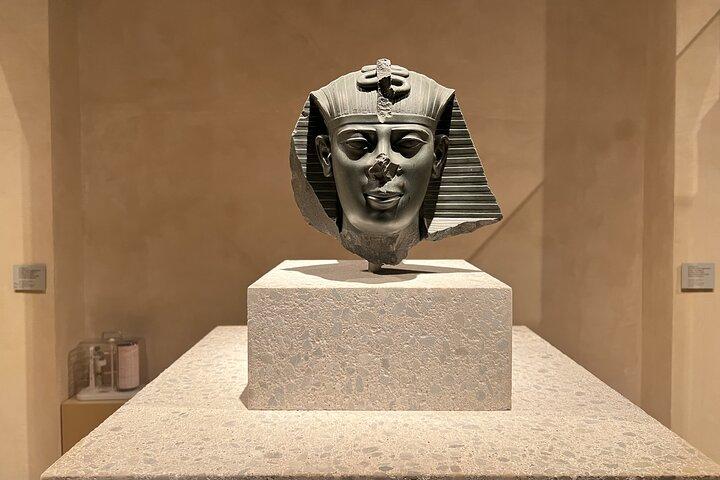 Berlin Neues Museum's Treasures with Nefertiti Bust Private Tour