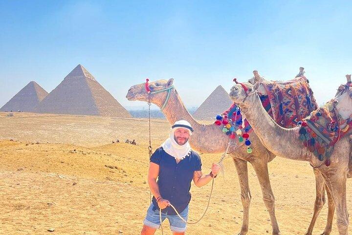 Private Half Day tour of Giza Pyramids and Sphinx