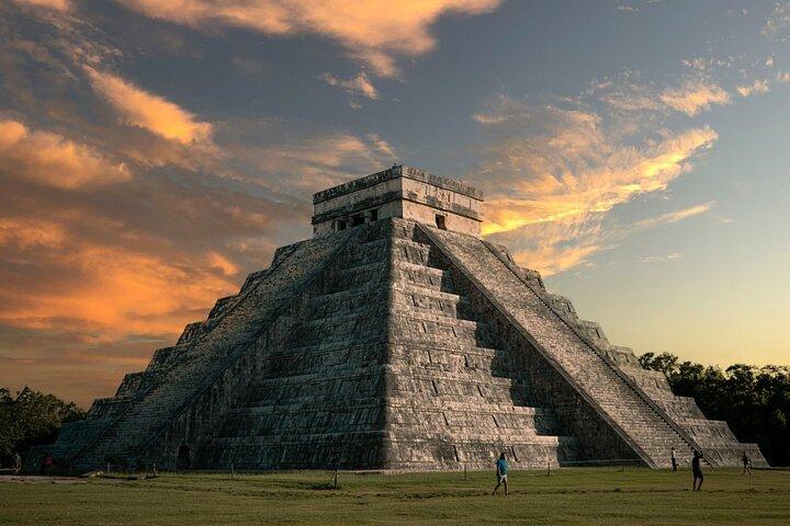 Chichén Itzá all inclusive: cenote, Valladolid, drink and lunch