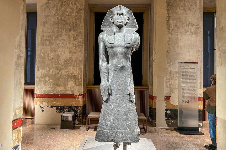 Berlin Neues Museum's Treasures with Nefertiti Bust Private Tour
