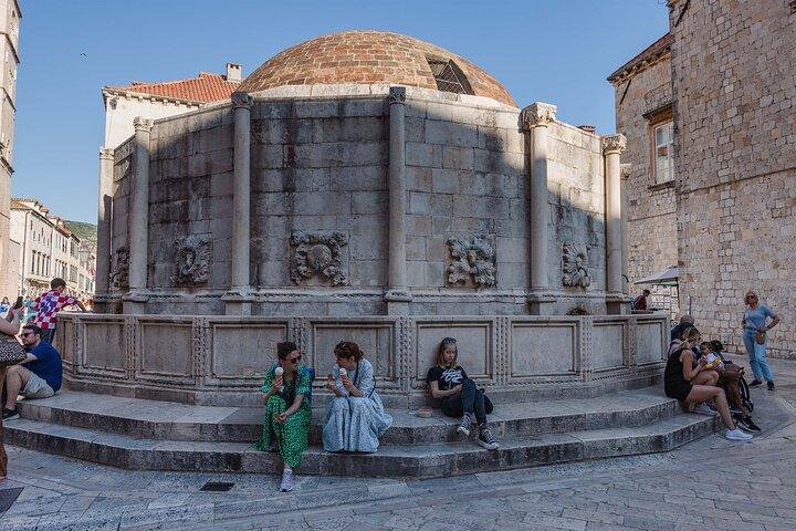 Dubrovnik: Old Town & City Walls Tour with Optional DU Pass