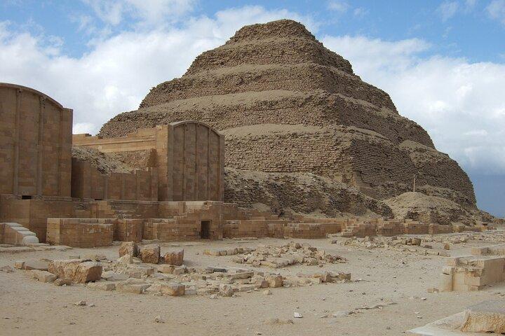 Private tour for Sakkara pyramids, Dahshur Pyramids and Memphis