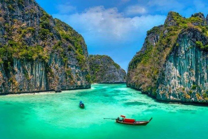 Phi Phi, Maya, and Bamboo Island Speedboat Tour from Krabi