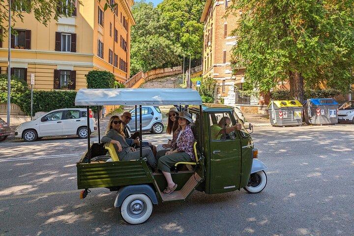 Private Tour Piaggio Ape Car Appia Antica & Food Tour