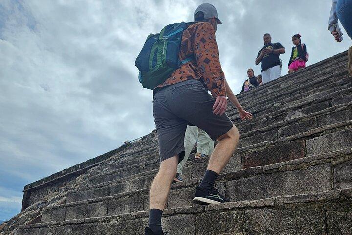 Tour to Teotihuacan with Pickup from Parque Mexico