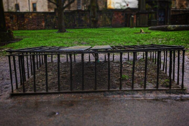 Dark History and Ghost Tour of Edinburgh