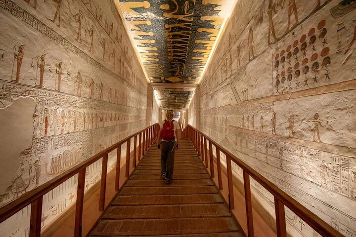 Full Day Tour For Luxor East and West Banks