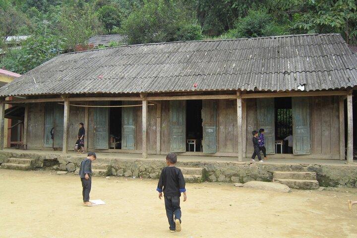 Sapa Trekking 2 Days 1 Night, Bungalow Homestay