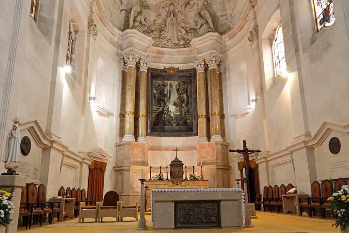 Fatima, Batalha, Nazare, Obidos Small Group Tour From Lisbon