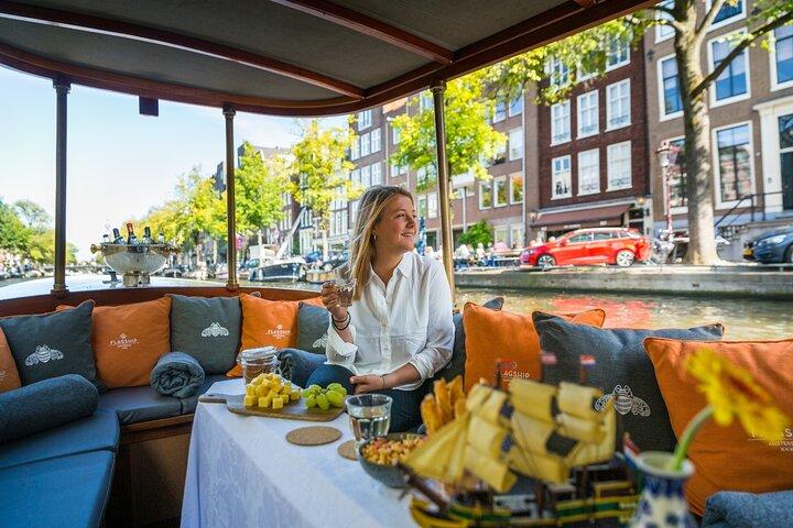 Amsterdam Historic Tour On Classic Saloon Boat