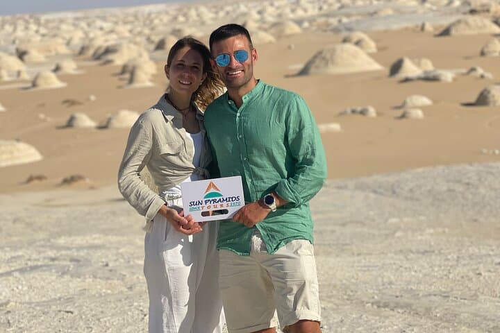 Private 2 Days Jeep Safari to White Desert and Bahariya Oasis