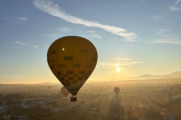 Hot Air Balloon Flight with Cave Breakfast