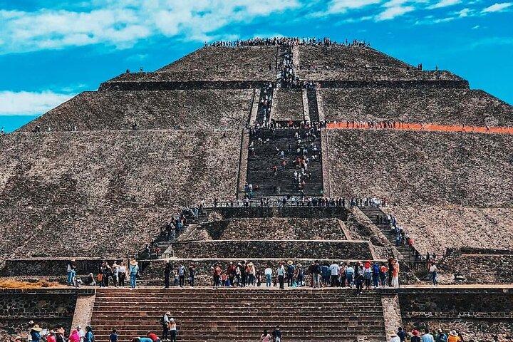 Teotihuacan tour with transportation to your hotel in Mexico City