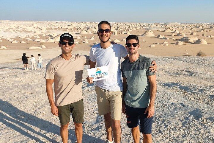 Private 4 Days White Desert and Bahariya Oasis Tour