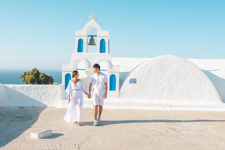 Santorini Photoshoot With Private Personal Photographer