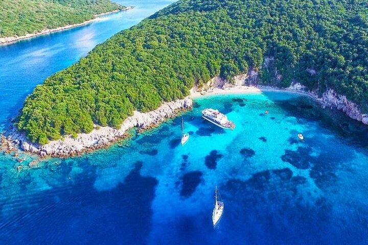 Corfu Cruise-Friendly Tour with a Beach Retreat or Boat Cave Ride