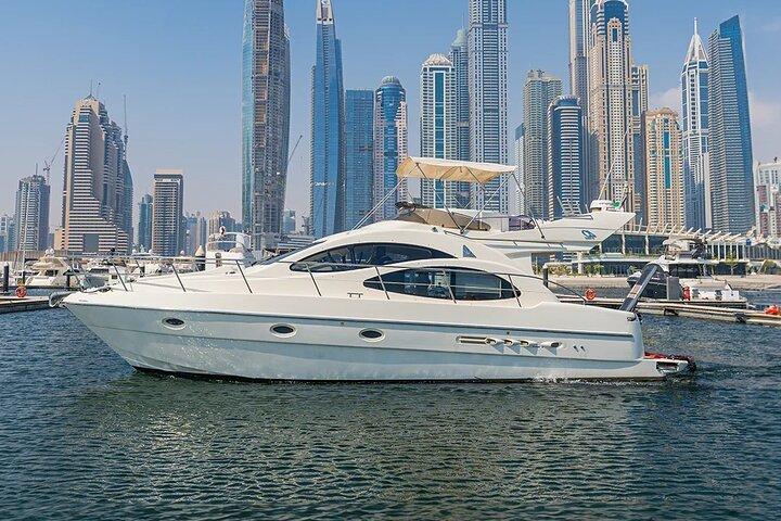 Marina Yacht Tour Dubai with Optional Breakfast or BBQ